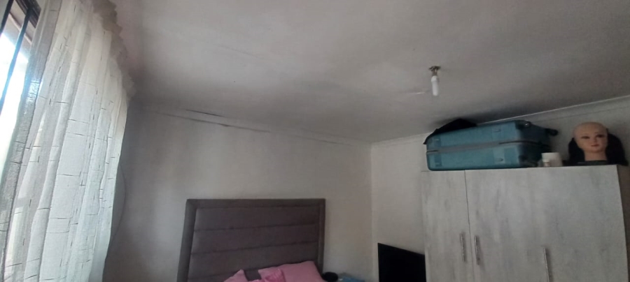 2 Bedroom Property for Sale in Zwide Eastern Cape
